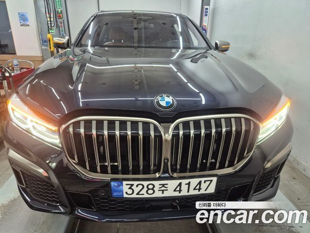 BMW 7 Series (G11)