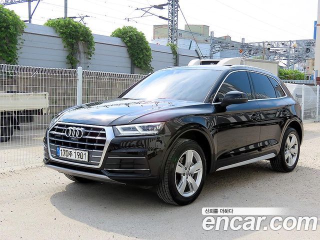 Audi Q5 (FY)