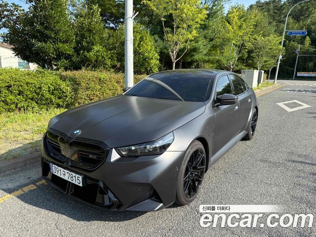 BMW M5 (G90)