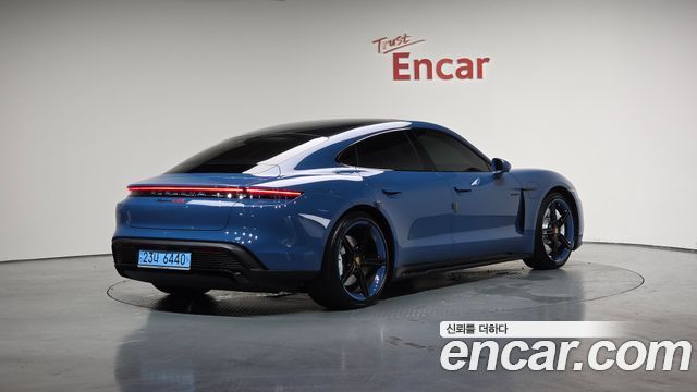 Porsche Taycan