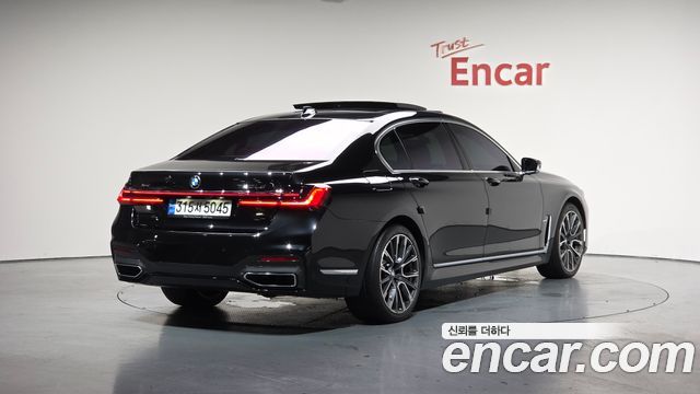 BMW 7 Series (G11)