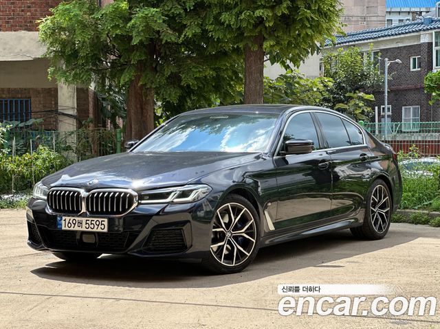 BMW 5 Series (G30)