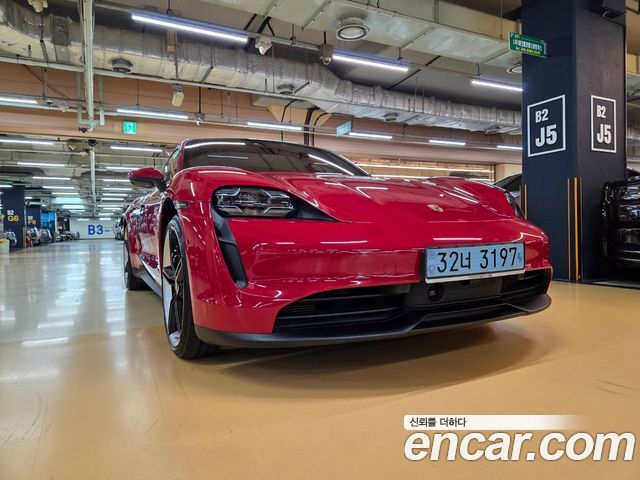 Porsche Taycan