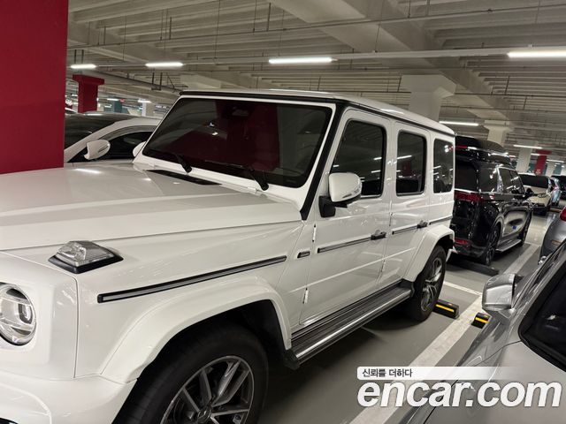 Mercedes-Benz G-Class W465