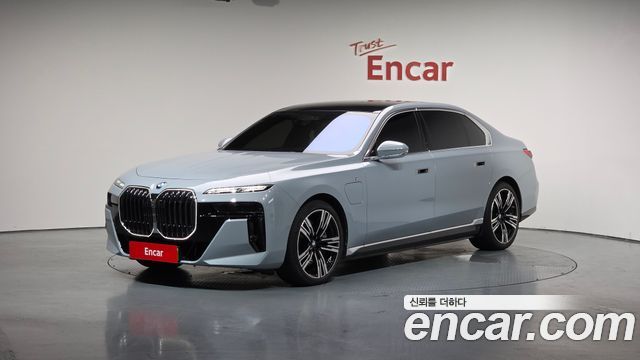 BMW 7 Series (G70)