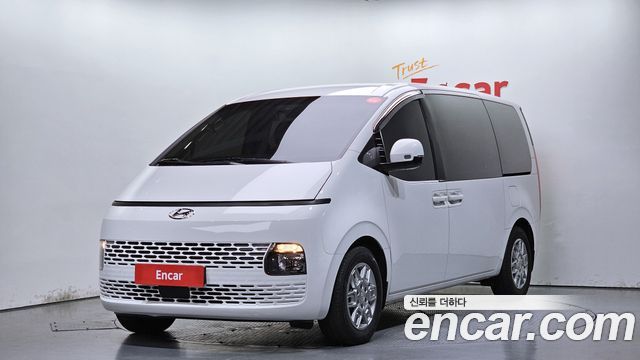Hyundai Staria