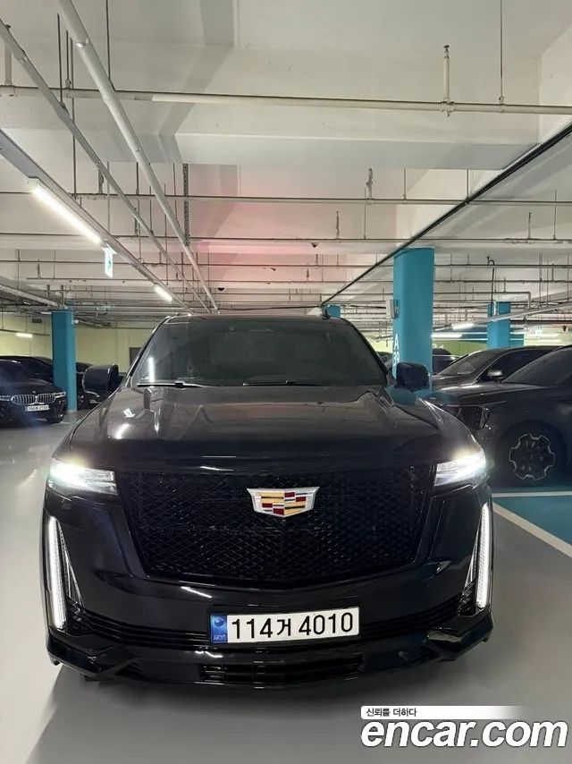 Cadillac Escalade 5th Gen