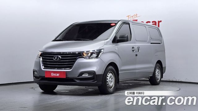 Hyundai The New Grand Starex