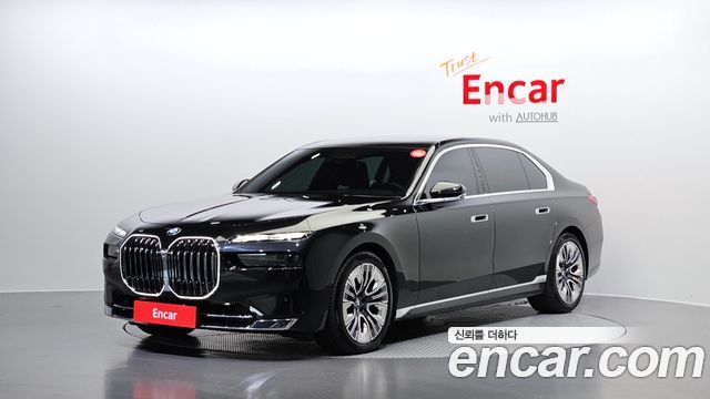 BMW 7 Series (G70)