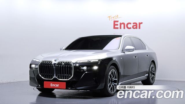 BMW 7 Series (G70)