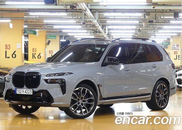 BMW X7 (G07)