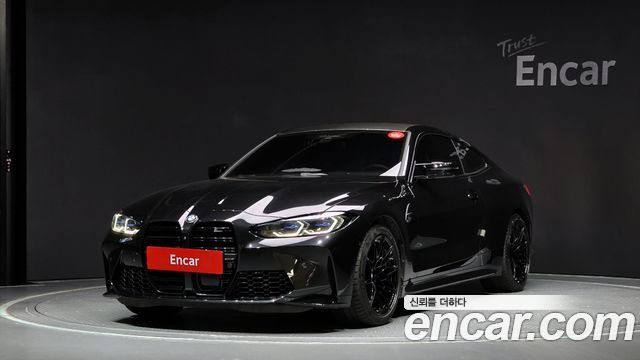 BMW M4 (G82)