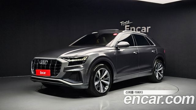 Audi Q8 (4M)