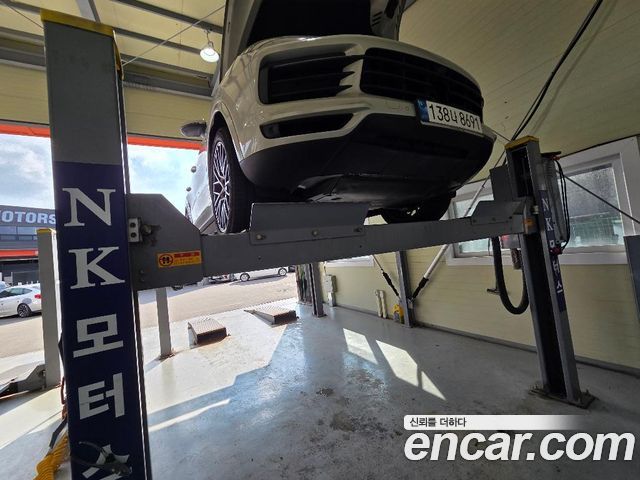 Porsche Cayenne (PO536)