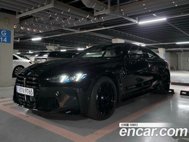 BMW M4 (G82)
