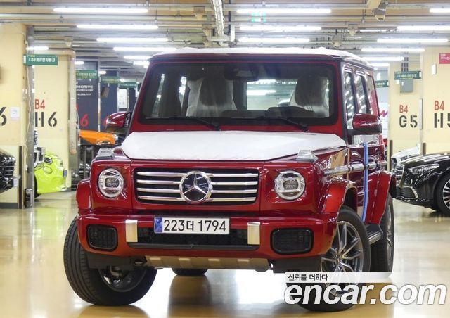 Mercedes-Benz G-Class W465