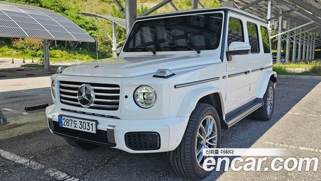 Mercedes-Benz G-Class W465