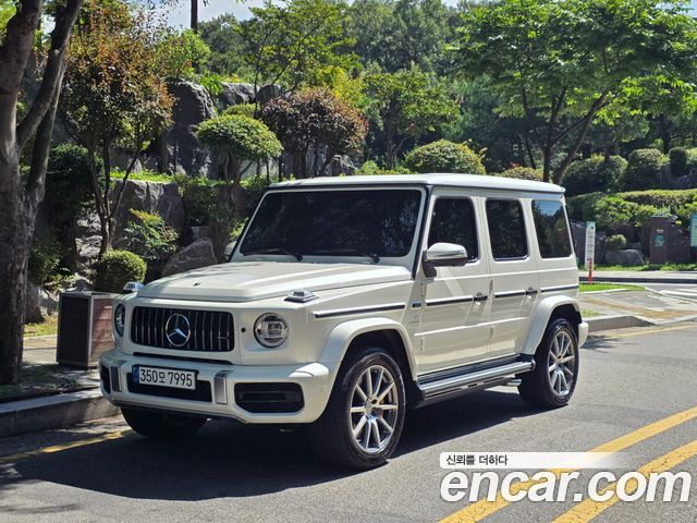 Mercedes-Benz G-Class W465