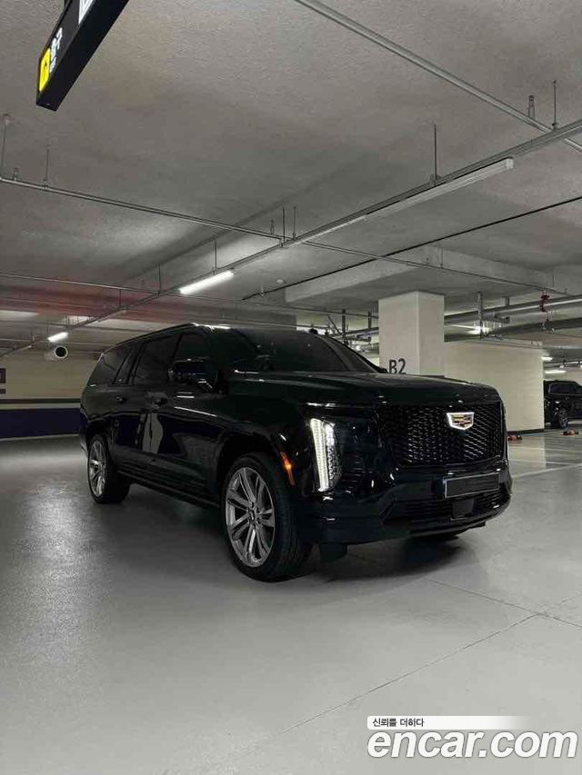 Cadillac Escalade 5th Gen
