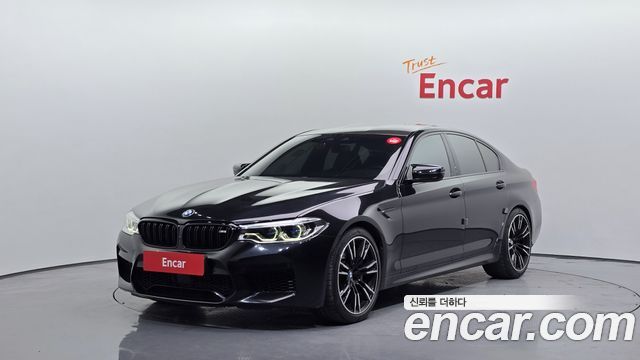 BMW M5 (F90)