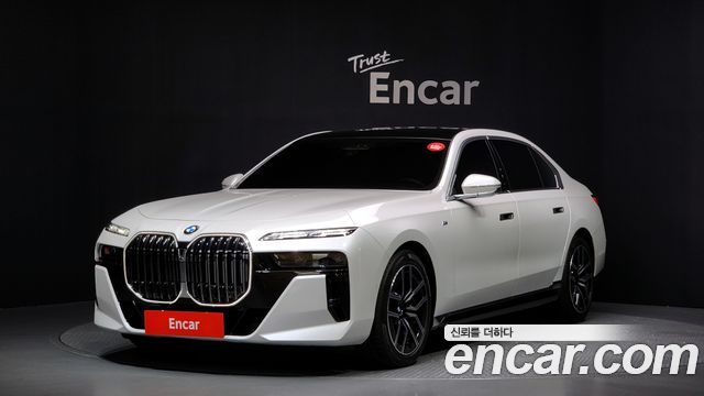 BMW 7 Series (G70)