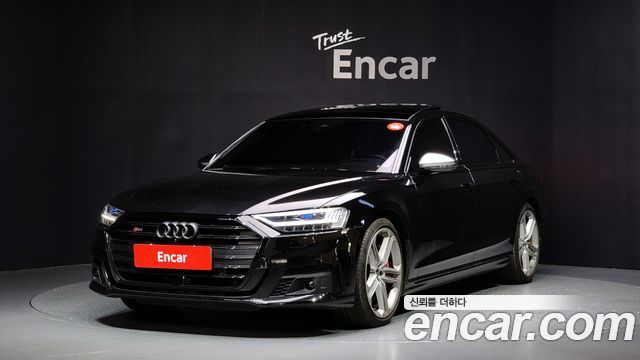 Audi S8 (D5)