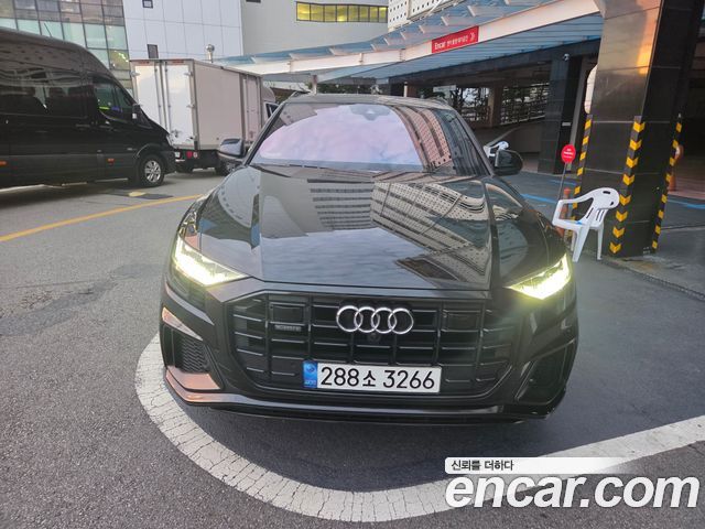 Audi Q8 (4M)