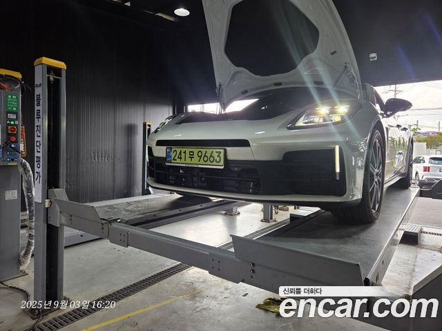Porsche Panamera (972)