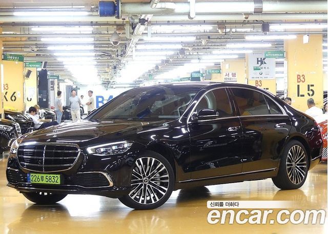 Mercedes-Benz S-Class W223