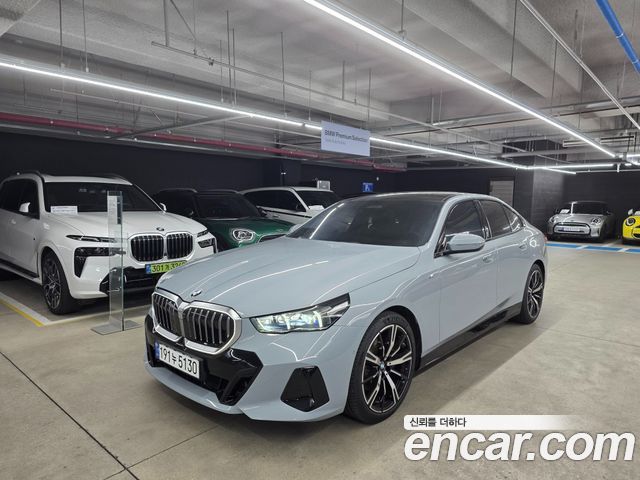 BMW 5 Series (G60)