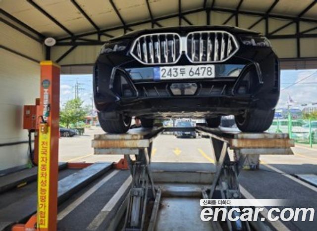 BMW X6 (G06)