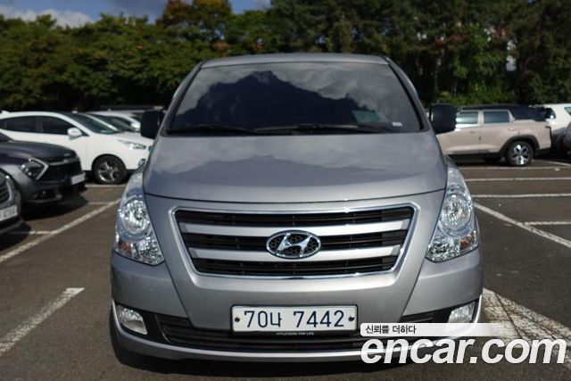 Hyundai Grand Starex