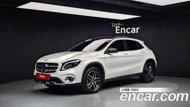 Mercedes-Benz GLA-Class X156