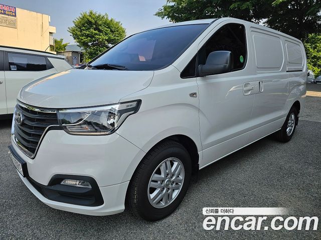 Hyundai The New Grand Starex