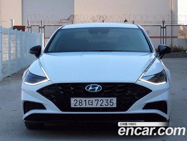 Hyundai Sonata (DN8)