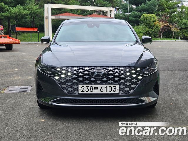 Hyundai The New Grandeur IG Hybrid