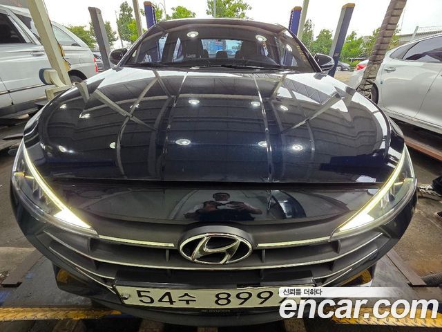 Hyundai The New Avante AD