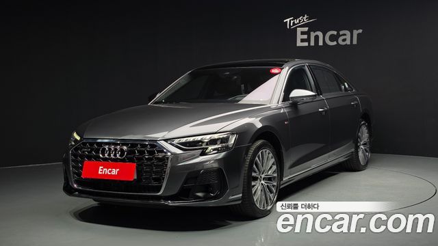 Audi A8 (D5)