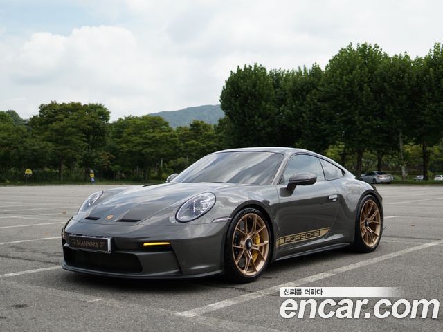 Porsche 911 (992)
