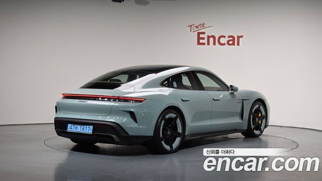 Porsche Taycan