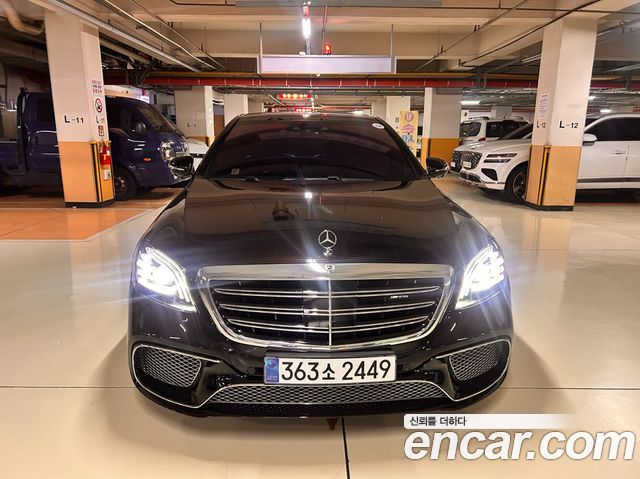 Mercedes-Benz S-Class W222