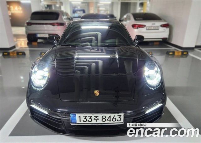 Porsche 911 (992)