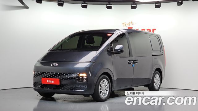 Hyundai Staria