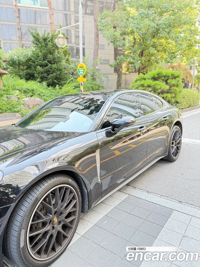 Porsche Panamera (971)