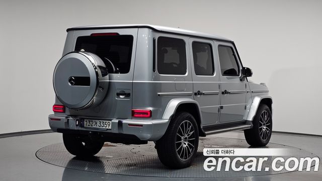 Mercedes-Benz G-Class W463b