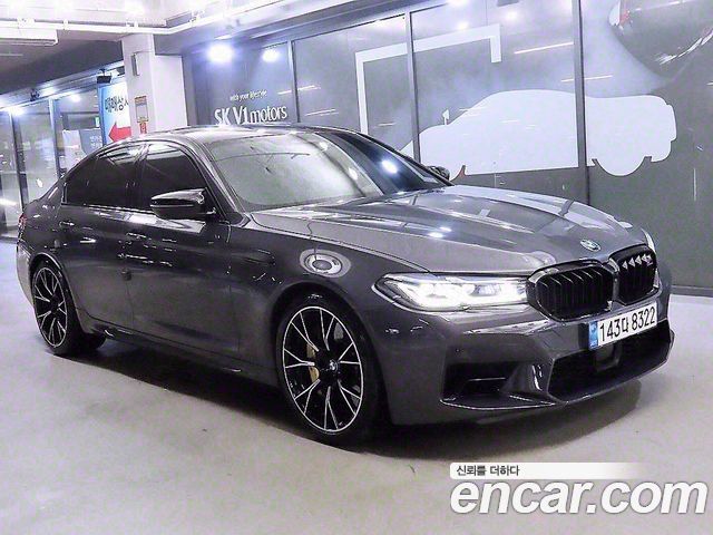 BMW M5 (F90)