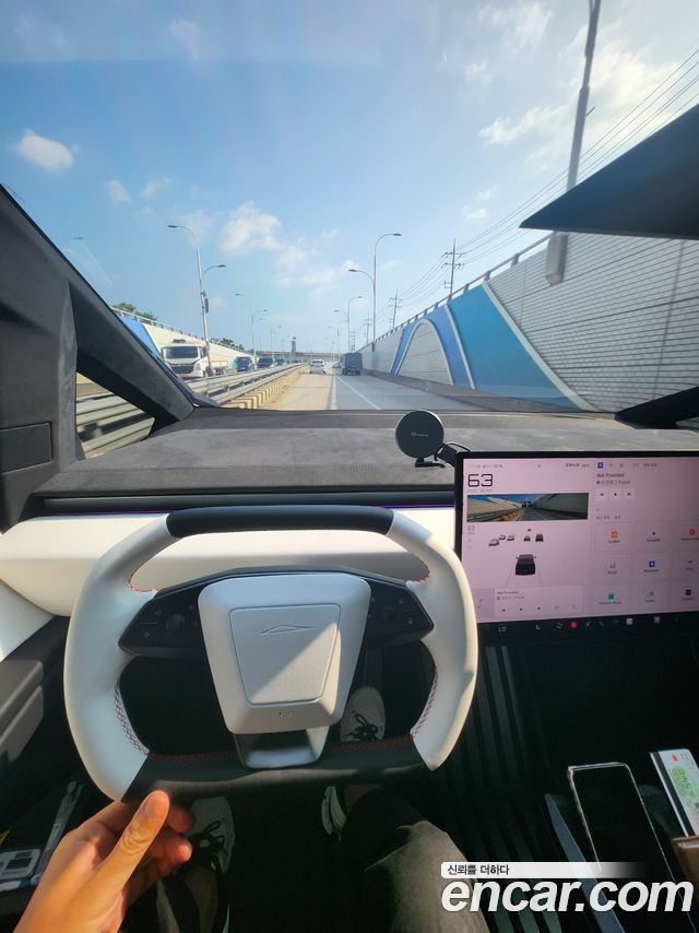 Tesla Cybertruck