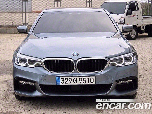 BMW 5 Series (G30)
