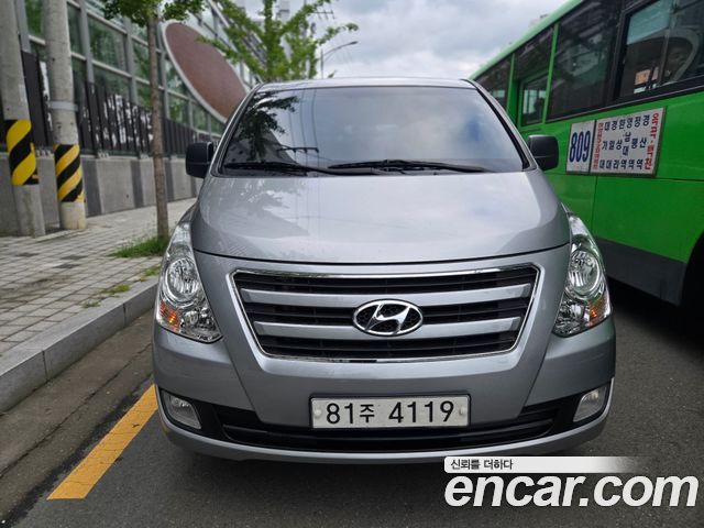 Hyundai Grand Starex