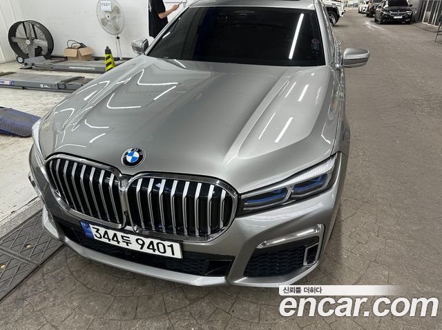 BMW 7 Series (G11)